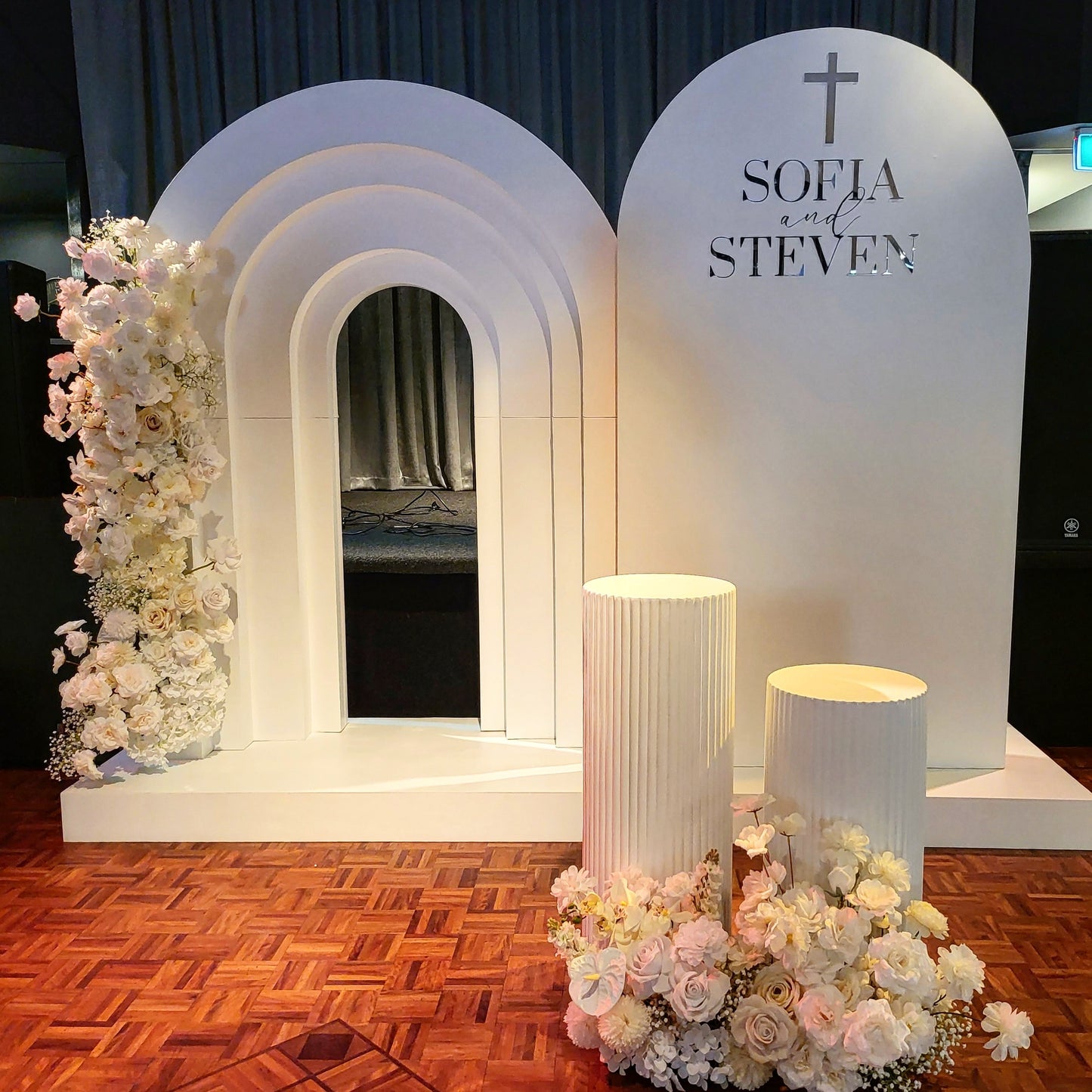 3D Round Arch Backdrop Package